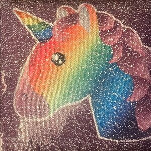 Sparkly pillow. Sequin, two in one pillow, just swipe the sequin. (Kid’s pillow)